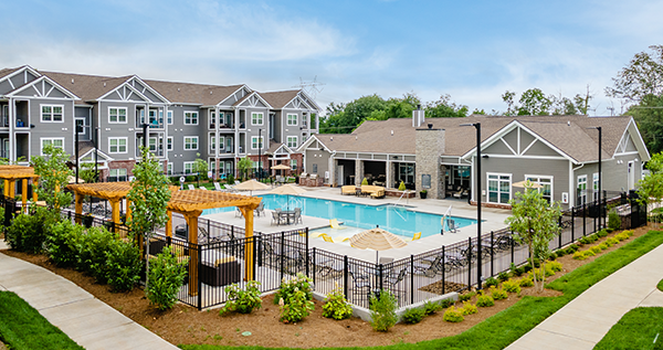 apartment complex with pool, clarksville TN